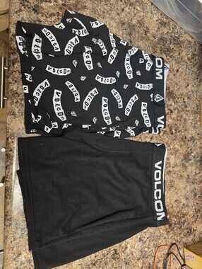 Volcom Black & White Logo Print Mens Boxers - 2-Pack
